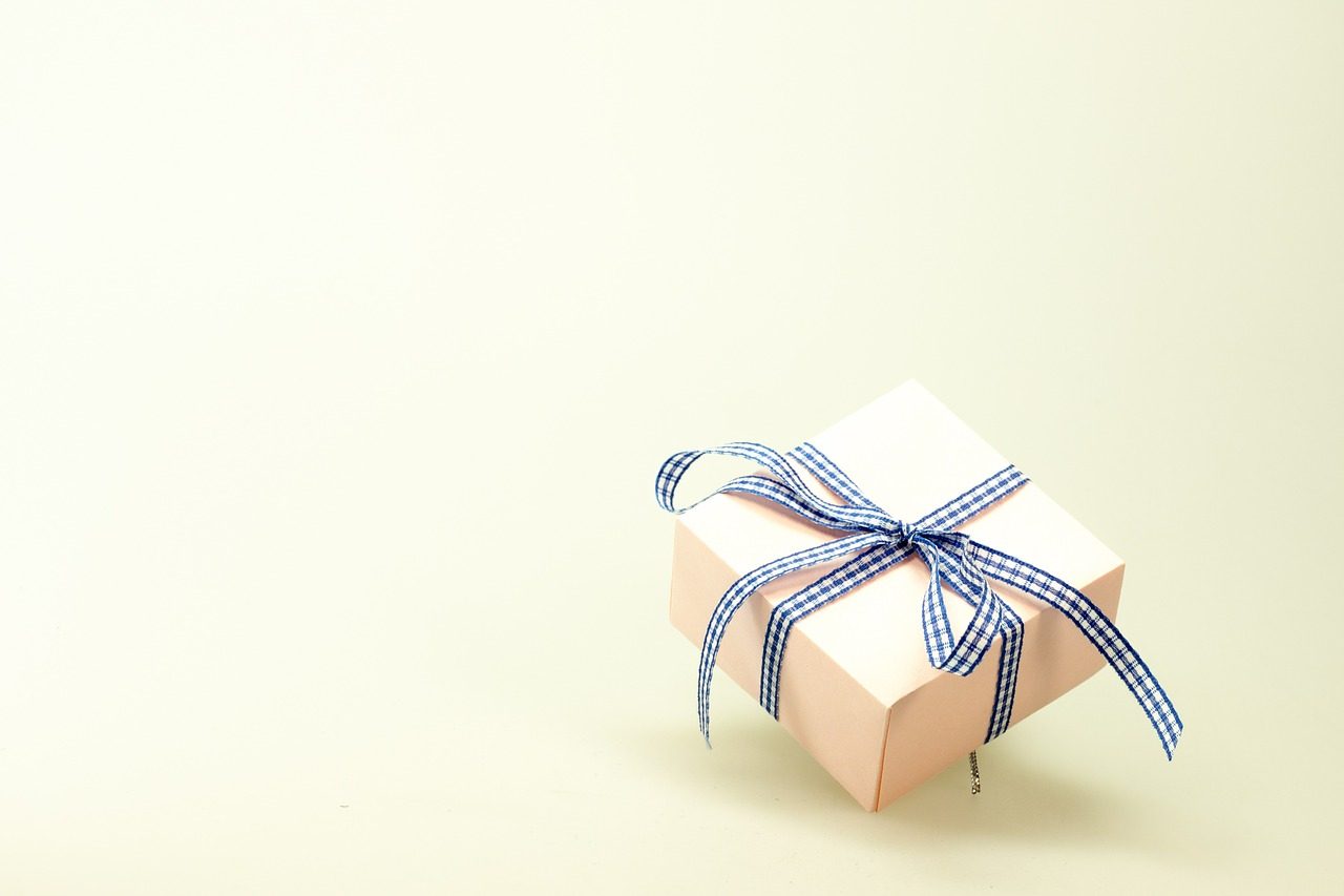 5 Bad Gifting Habits You Need To Drop In 2016